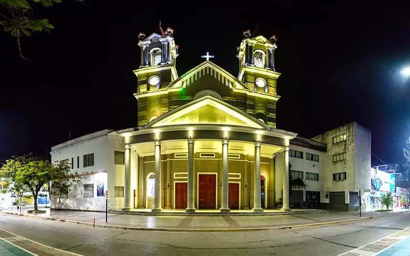 horario de misa en la catedral de formosa - A qué hora es misa en Venecia