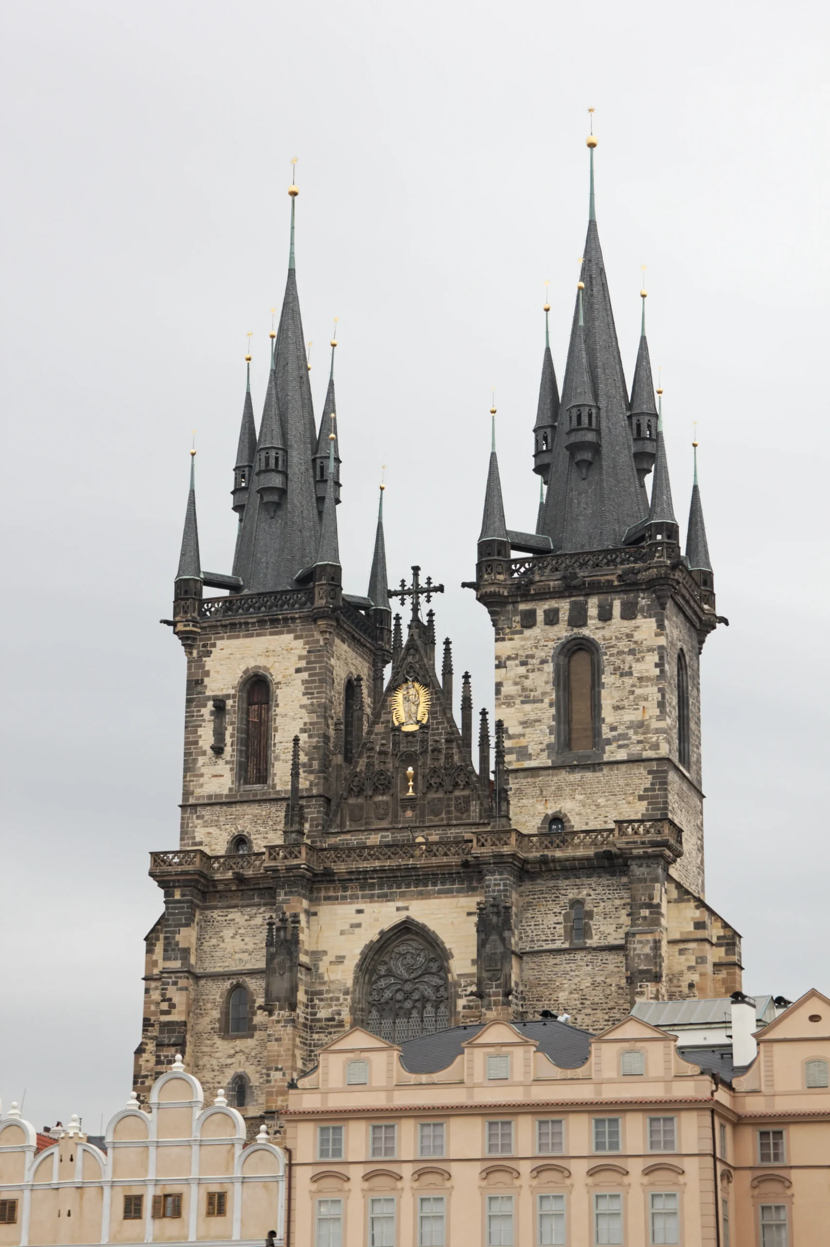 iglesia de nuestra señora en frente del týn - Cómo entrar a la Iglesia de Tyn Praga