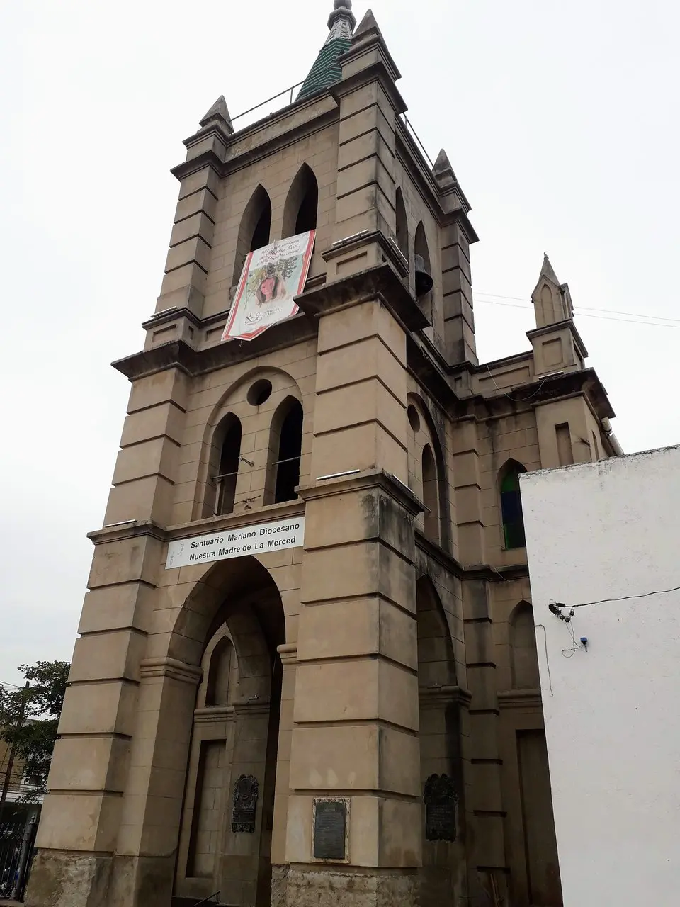 iglesia la merced la rioja - Cómo se llama el párroco de la iglesia La Merced