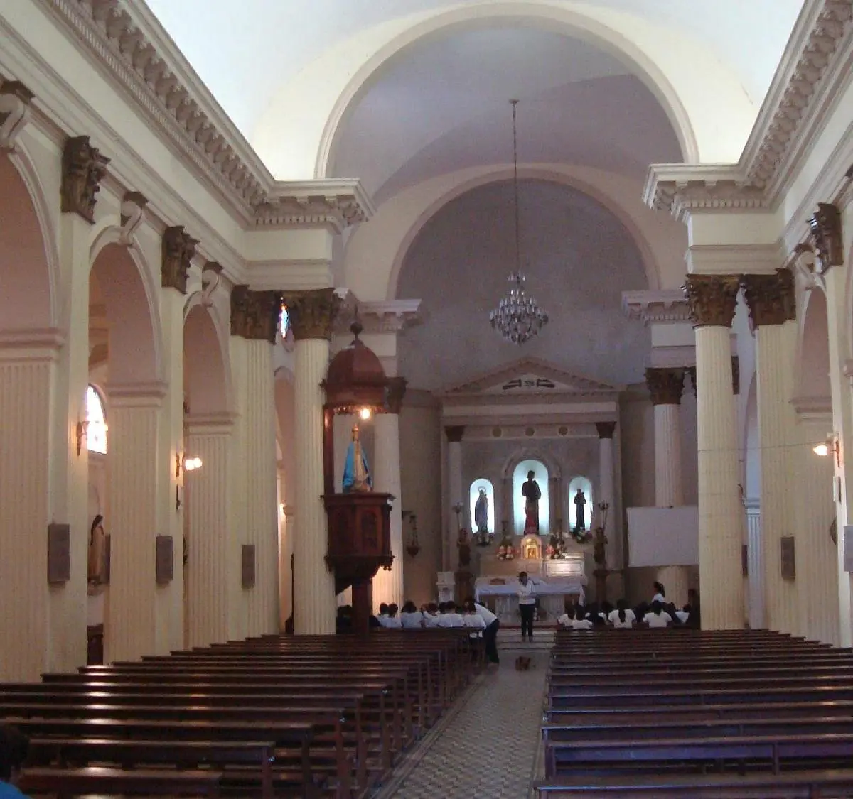 iglesia san jose paso de los libres - Cómo se llama la calle principal de Paso de los Libres