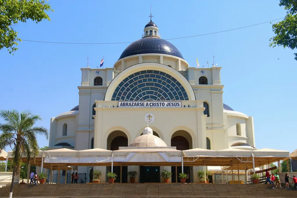 caacupe caballito horarios misa - Cómo se llama la iglesia de Caacupé