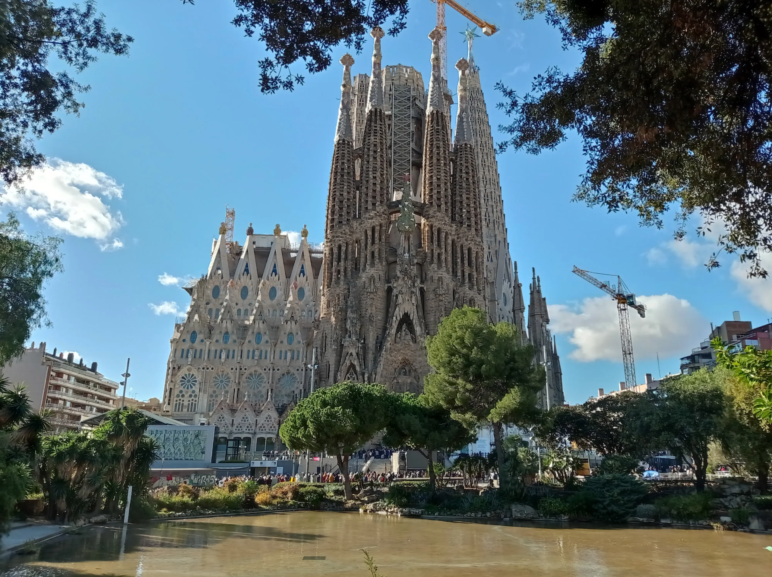 famosa iglesia en barcelona - Cómo se llama la iglesia más famosa de España