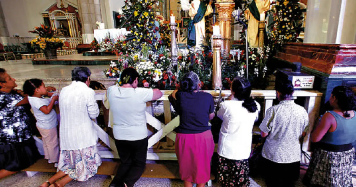 nombre de las virgenes de la iglesia catolica - Cómo se llaman las vírgenes