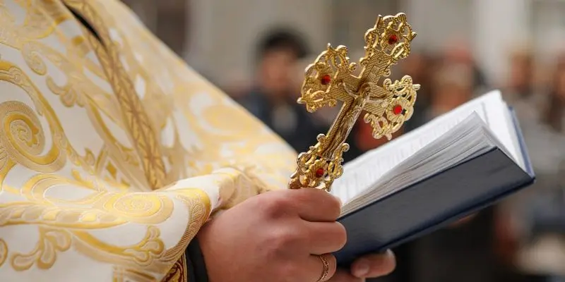 como se sostiene la iglesia catolica - Cómo se mantiene la Iglesia católica en Argentina