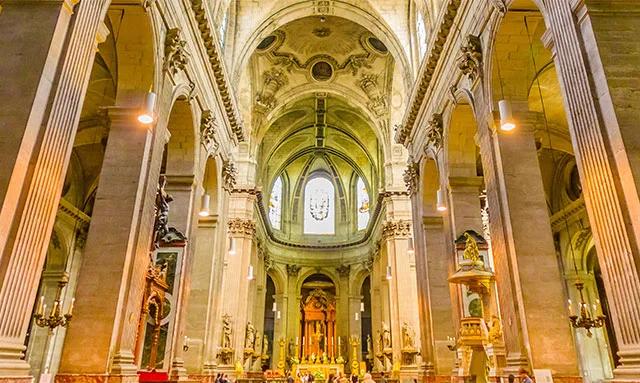 iglesia de saint sulpice - Cuál es la iglesia más antigua de París