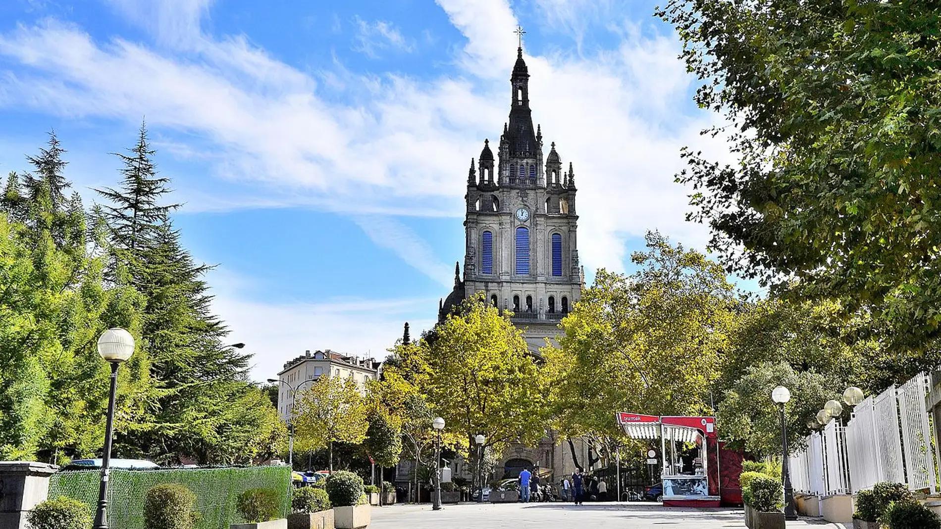 iglesia de begoña en bilbao - Cuál es la patrona de Bilbao