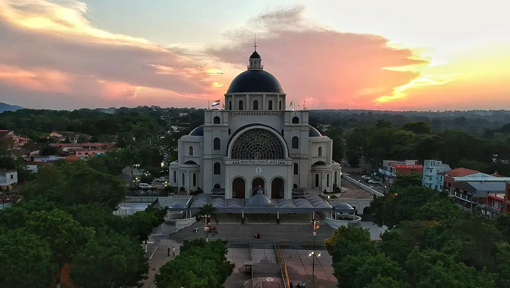 iglesia en paraguay - Cuál es la religión oficial de Paraguay