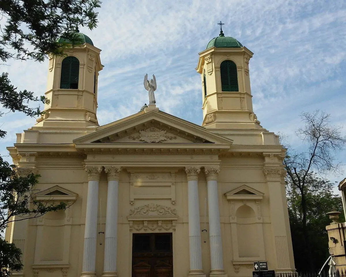 iglesia los angeles custodios - Cuándo se celebra la fiesta de los ángeles custodios