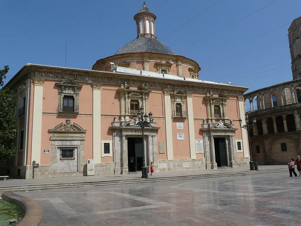 iglesia virgen de los desamparados - Cuándo se construyó la Basilica de la Virgen