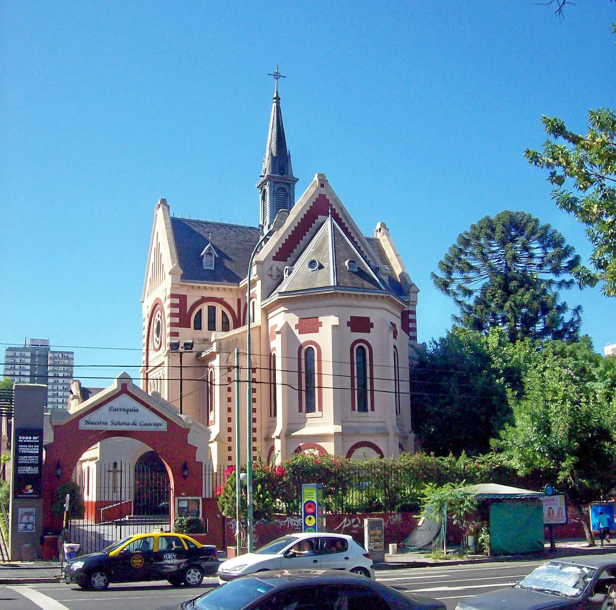 iglesia nuestra señora de caacupe - Cuántos años tiene la Iglesia de Caacupé