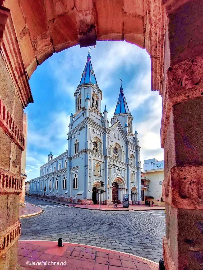 iglesia de san alfonso cuenca - Cuántos escalones tiene la Catedral de Cuenca