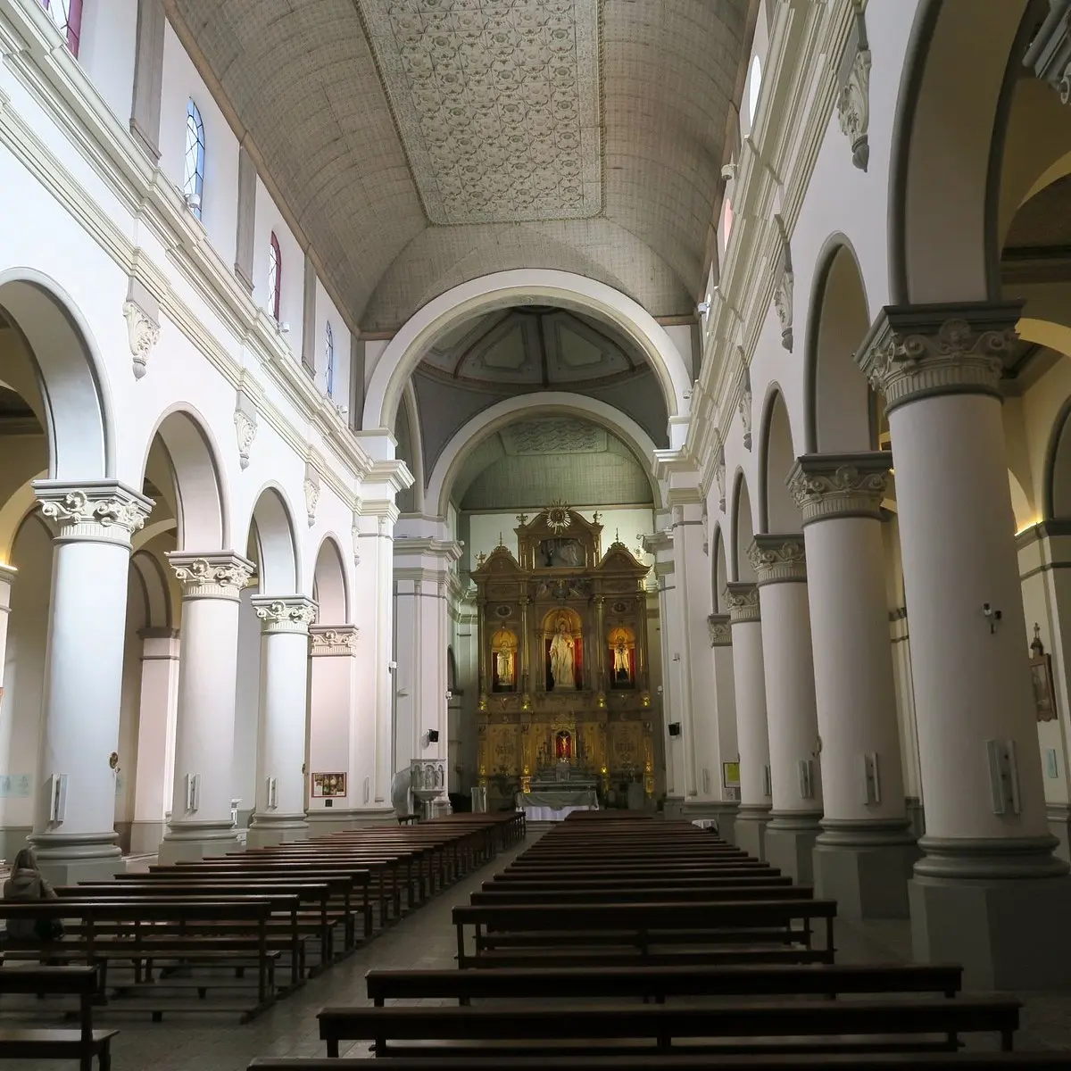 iglesia jesuitas mendoza telefono - Cuántos jesuitas hay actualmente