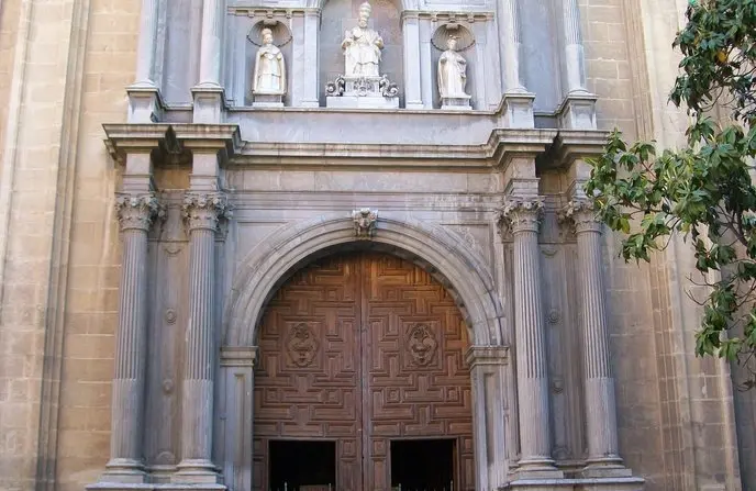 iglesia del sagrario granada horarios - Dónde hay misa a las 10 en Granada