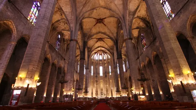 iglesia maria del mar barcelona - Dónde se ubica la catedral del mar