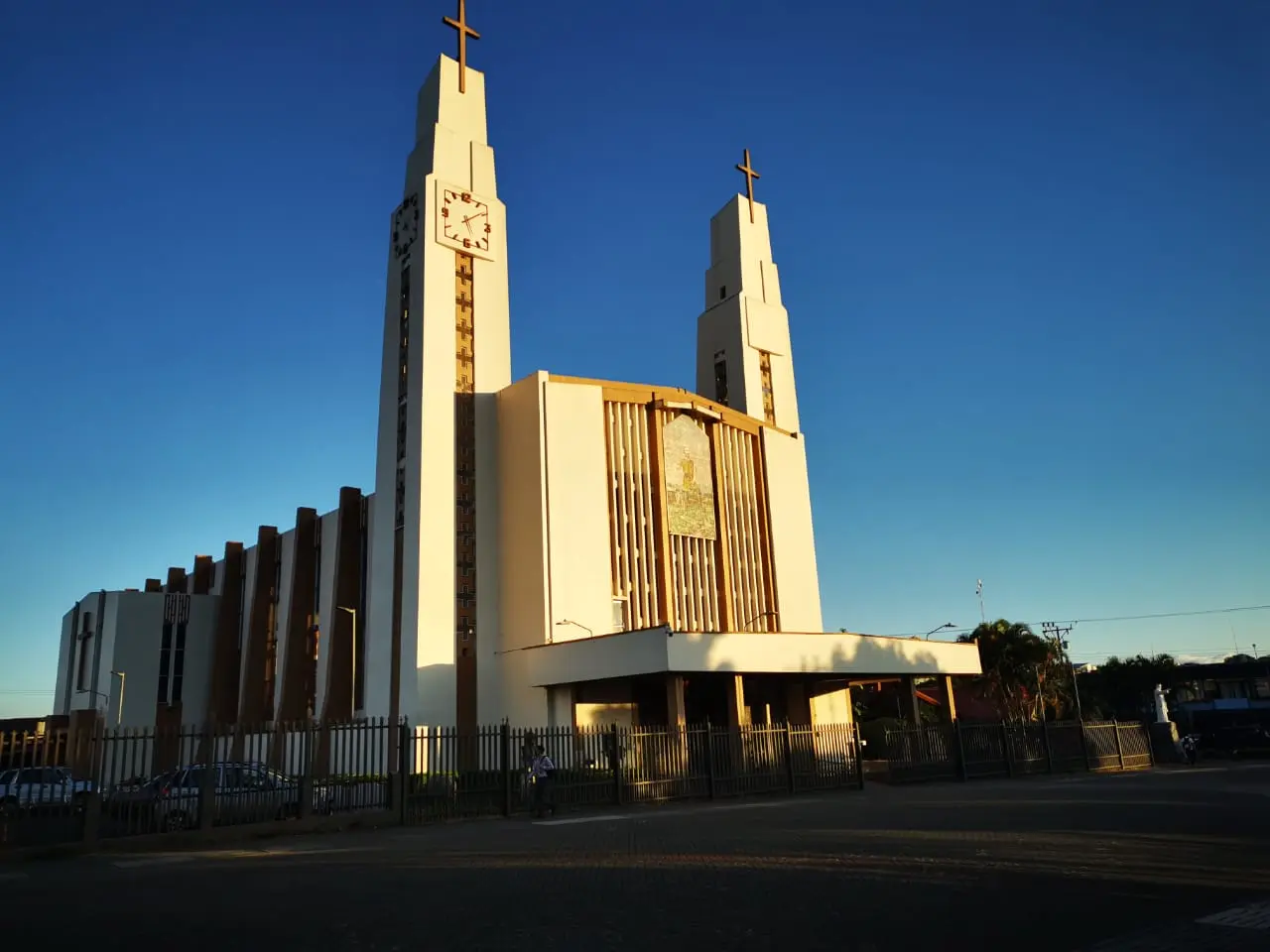 iglesia san isidro labrador horarios - Dónde veneran a San Isidro Labrador