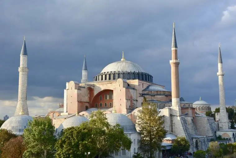 iglesia catolica en turquia - Está permitido el catolicismo en Turquía