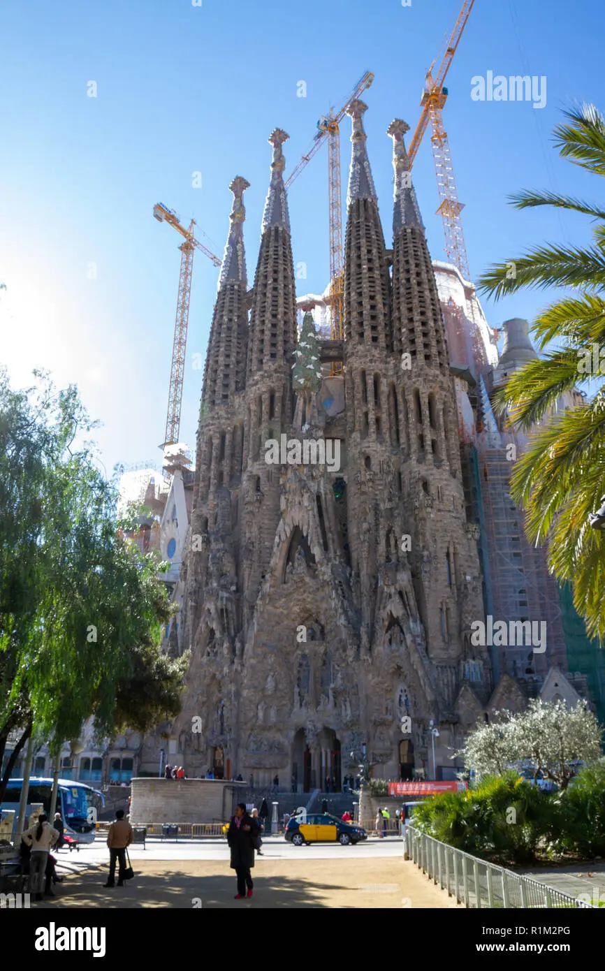 iglesia de barcelona sin terminar - Por qué no se ha terminado la Sagrada Familia