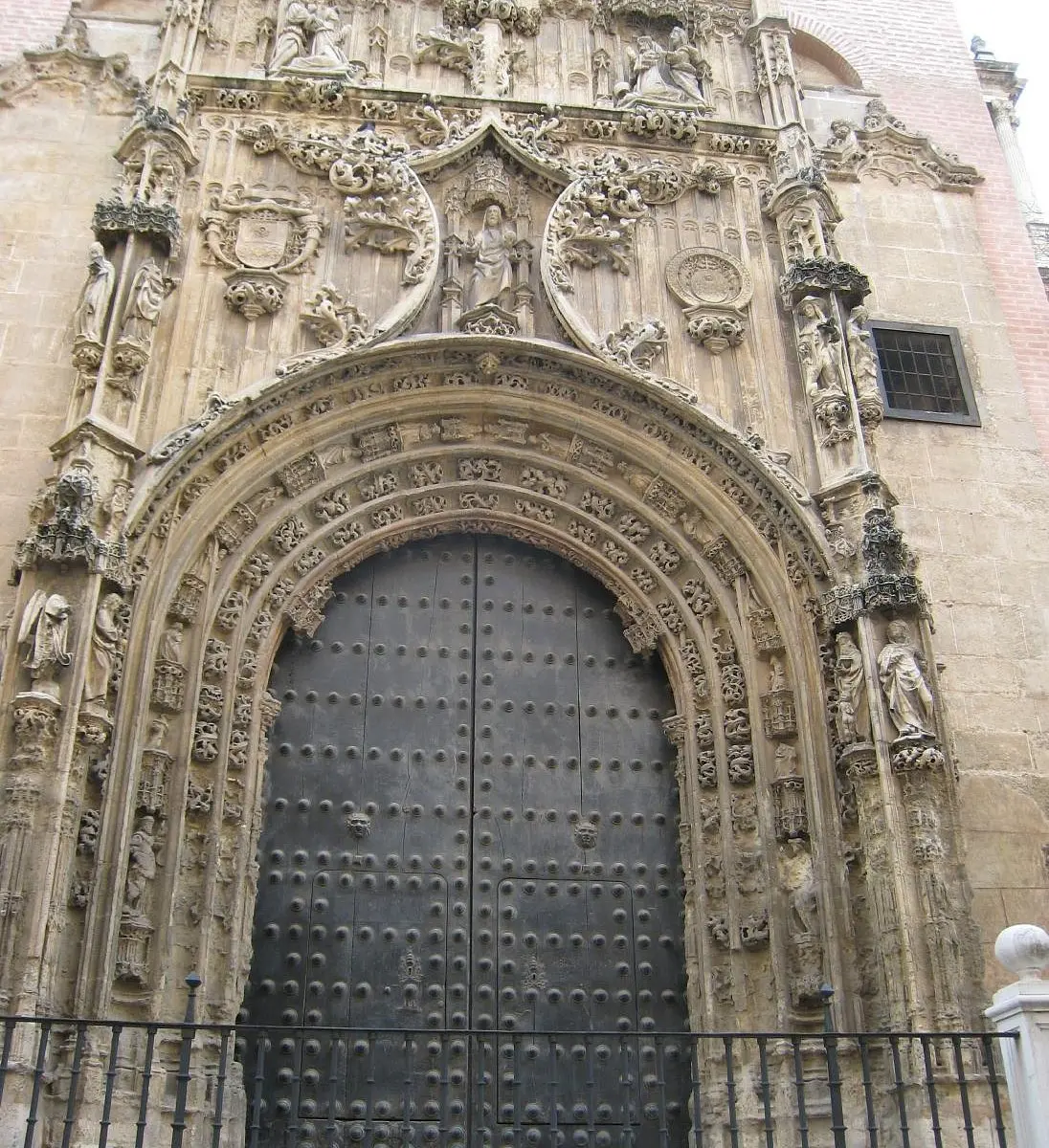 iglesia del sagrario malaga - Por qué no se terminó la Catedral de Málaga