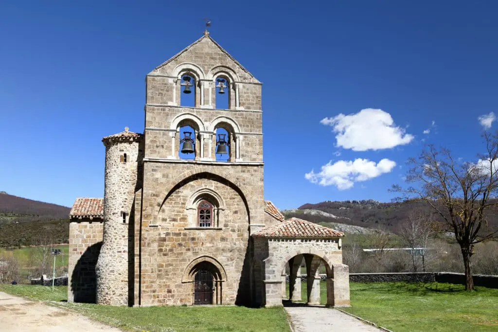 iglesia romanica palencia - Qué ciudad española tiene más iglesias romanicas