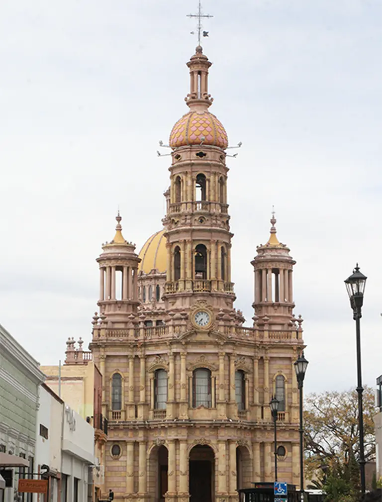 parroquia e iglesia - Qué diferencia hay entre una iglesia y una parroquia