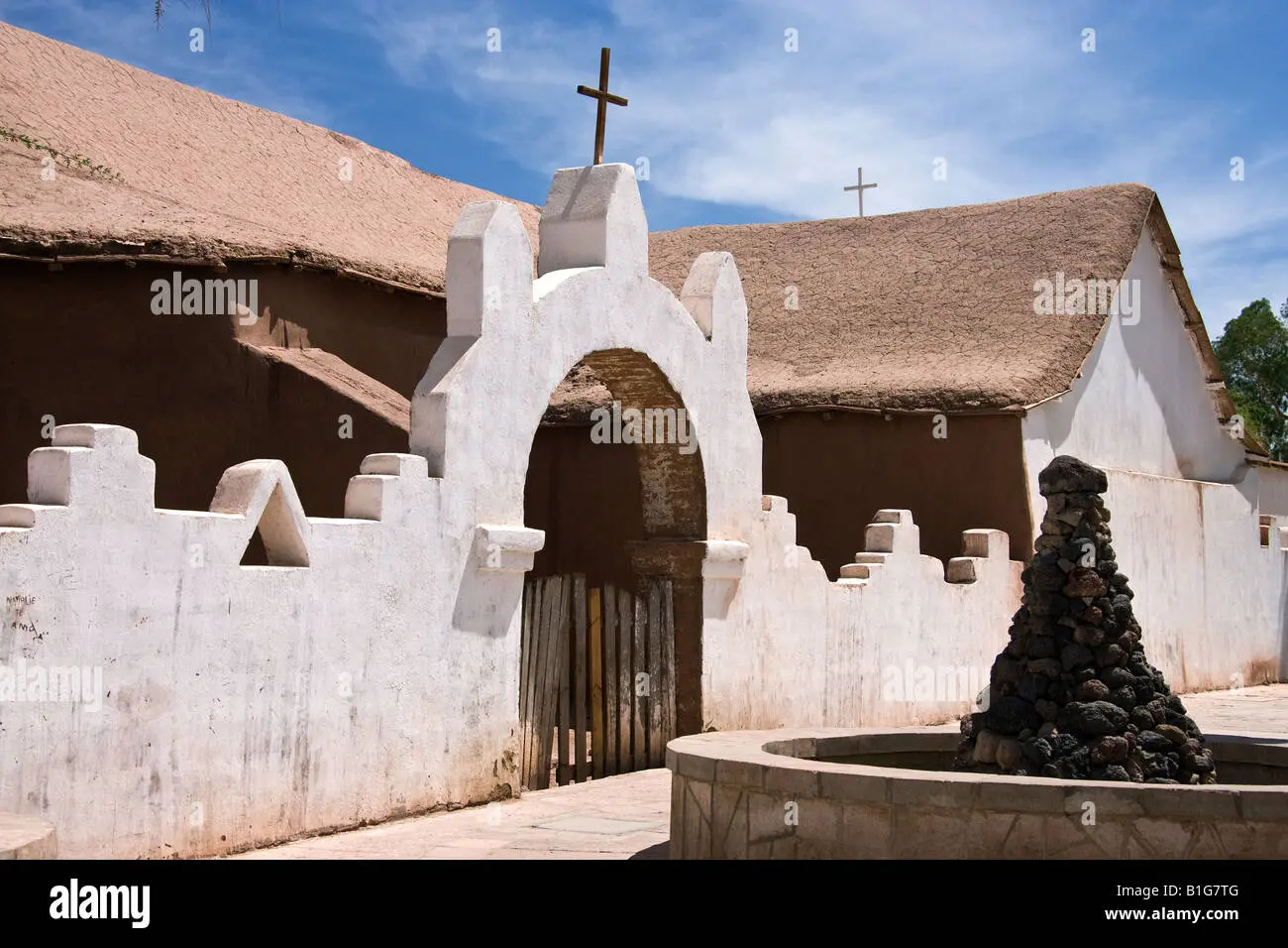 iglesia de adobe - Qué hacer en la Ruta del Adobe