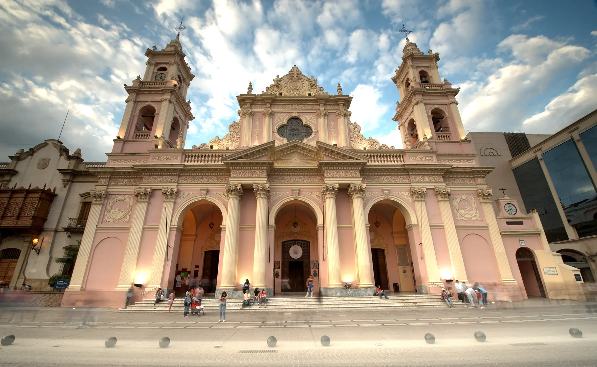 catedral de salta horarios de misa - Qué milagro ocurrio en la Catedral de Salta