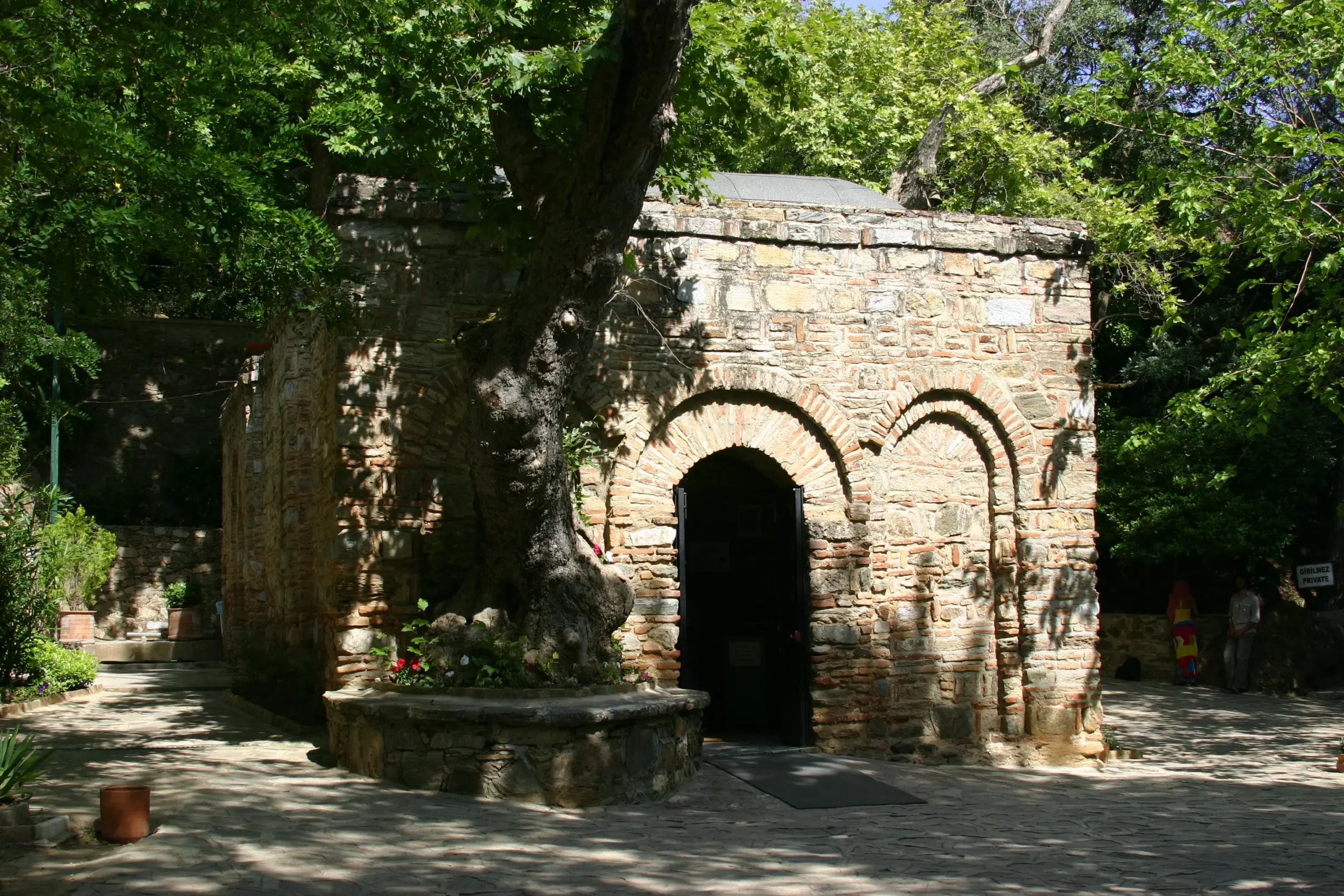 iglesia de maría éfeso - Qué pasó con la Iglesia de Éfeso