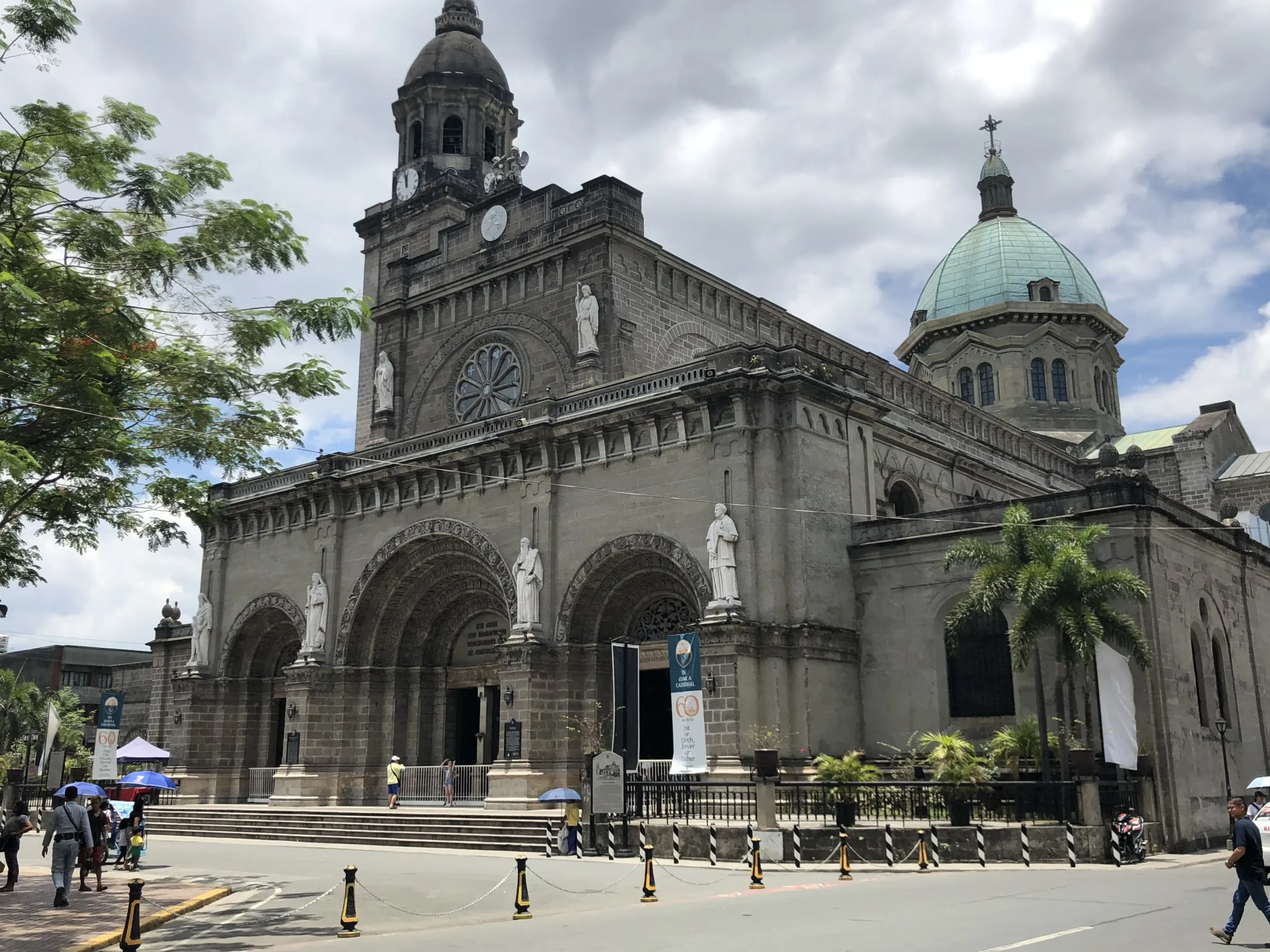 iglesia catolica en filipinas - Qué religión profeta actualmente la mayoría de los filipinos