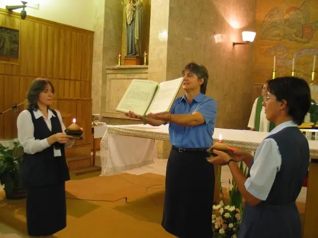 monicion para la procesion de la biblia - Que se dice en la presentacion de las ofrendas