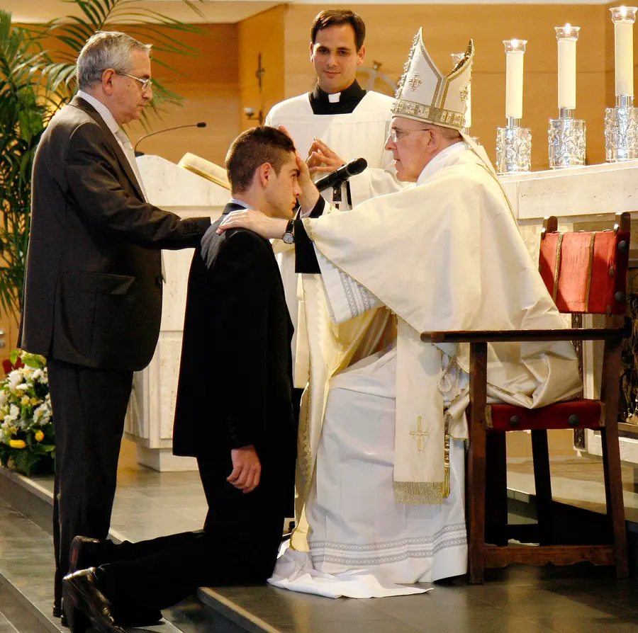 confirmacion iglesia - Qué se necesita para hacer la confirmación