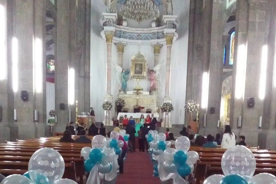 arreglo de iglesia con globos - Que se puede usar en vez de globos