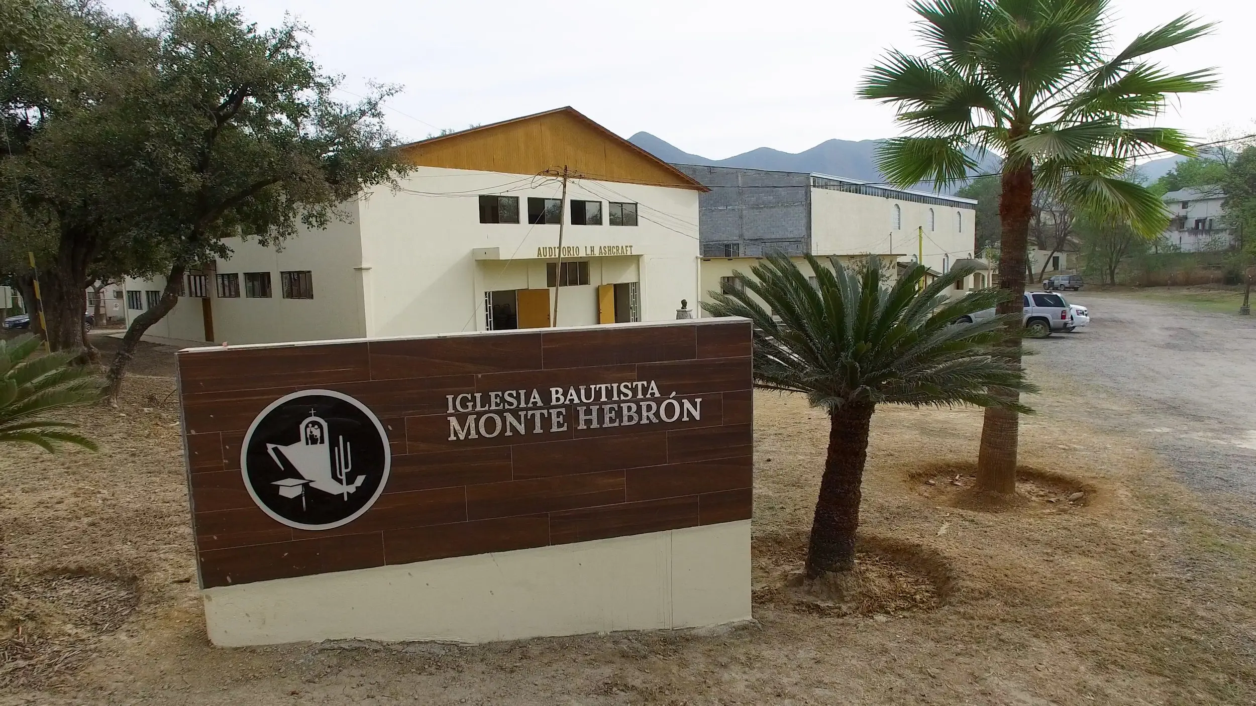 iglesia monte hebron - Quién es el fundador de la Iglesia Monte Sinai