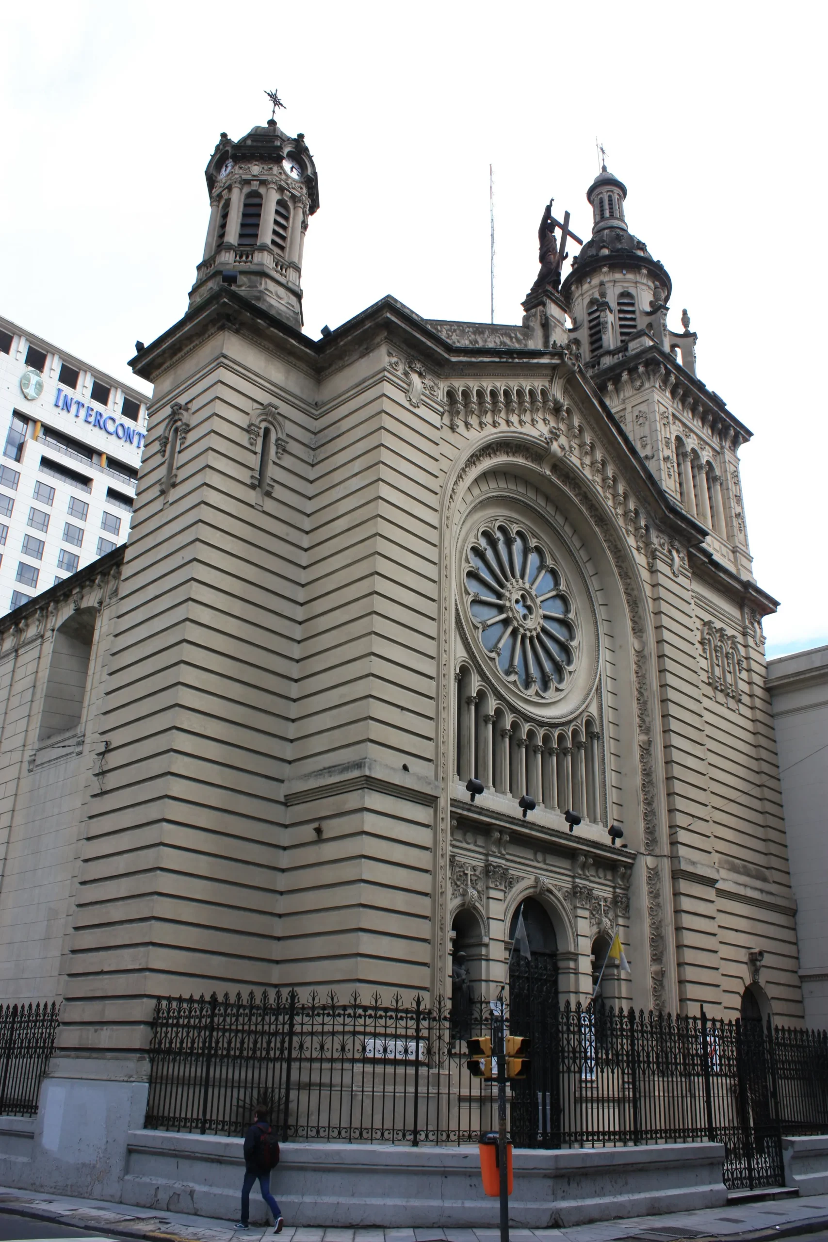 iglesia de san juan bautista buenos aires - Quién es el párroco de la iglesia San Juan Bautista